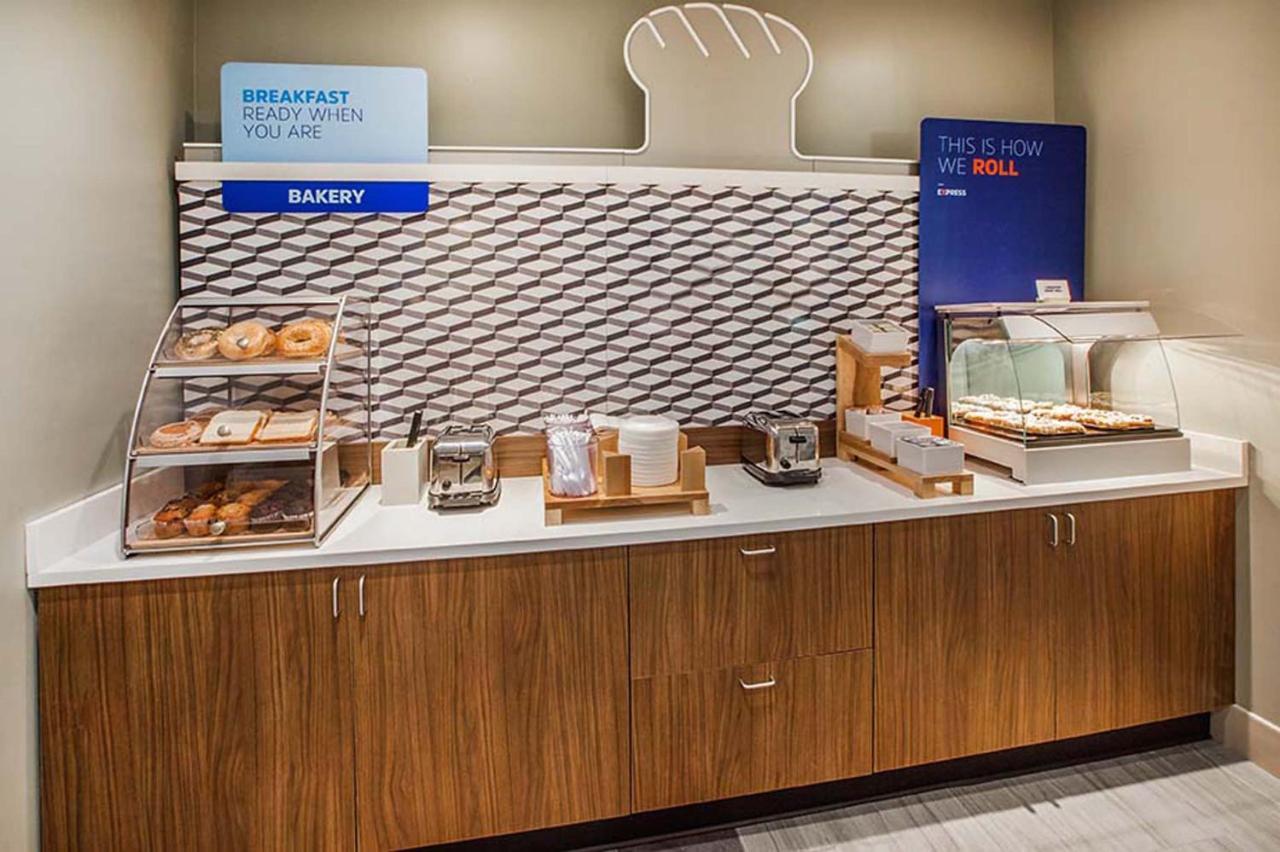 Holiday Inn Express Hotels & Suites Mountain Home By Ihg Esterno foto